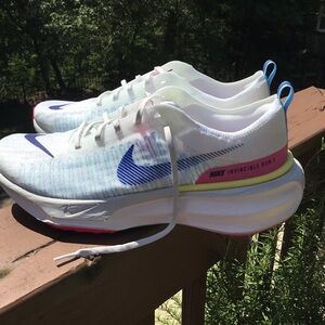 Men’s Nike Invincible 3